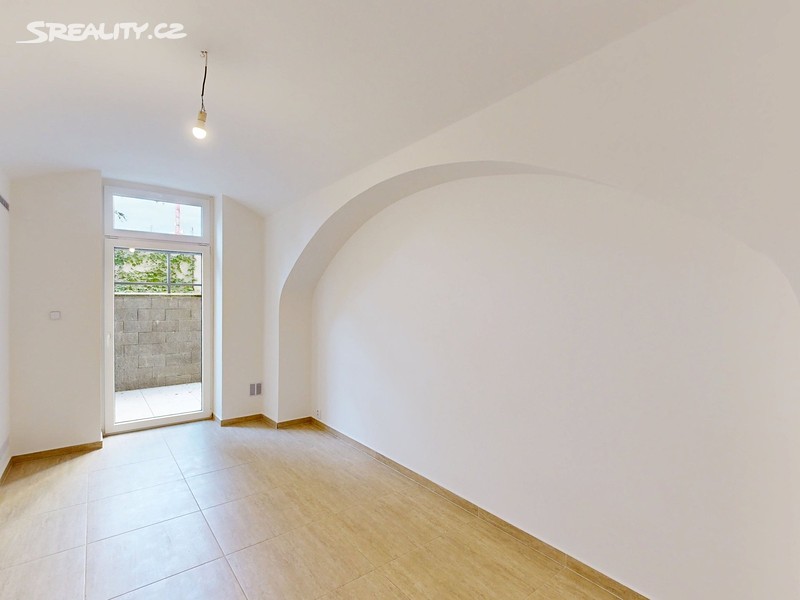 Prodej ubytovacího zařízení 84 m² – další