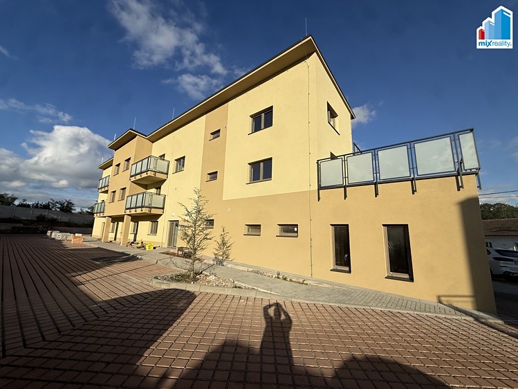 Комерційне приміщення в оренду, 60 м² (2 з 3)
