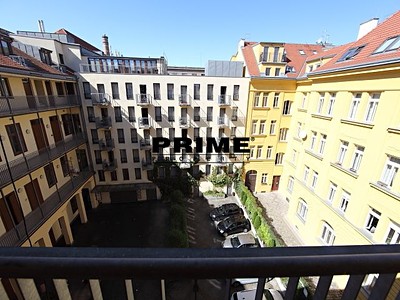 Pronájem bytu 4+1 147 m² (Mezonet) — photo 5