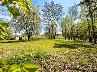Prodej  stavebního pozemku 1 980 m²