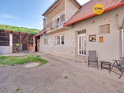 Prodej  rodinného domu 220 m², pozemek 499 m²