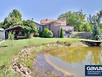Dražba  vily 397 m², pozemek 1 217 m²