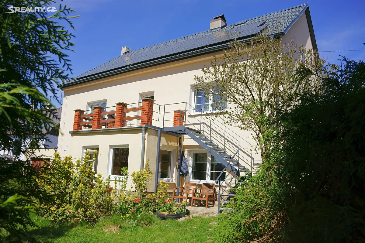 Prodej rodinného domu 200 m², pozemek 808 m², Strahovská