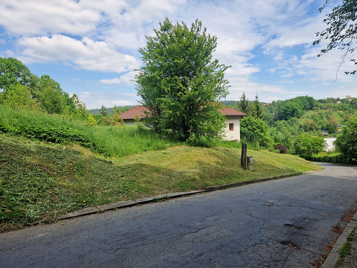 Prodej stavebního pozemku 1488 m² – fotografie 3