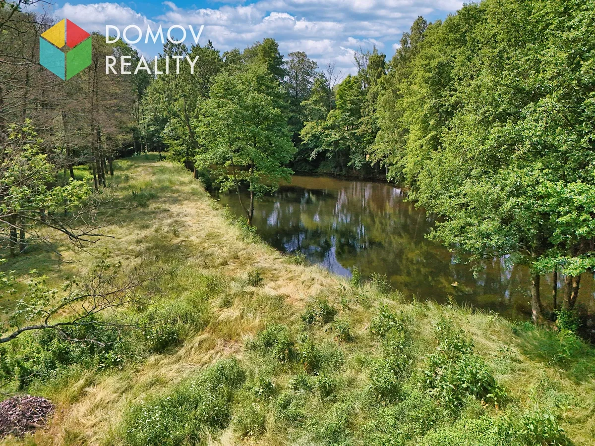 Prodej rybníku (vodní plochy) 5555 m²