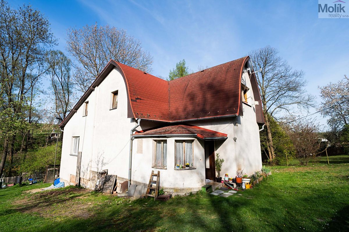 Prodej rodinného domu 200 m², pozemek 802 m² – fotografie 5