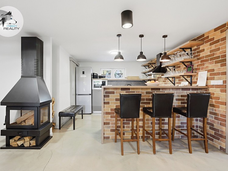Prodej komerčního prostoru, 319 m² (58 z 80)