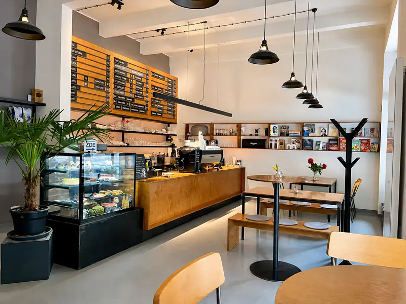 Prodej restaurace 105 m², Hradec Králové – náhled fotky 1
