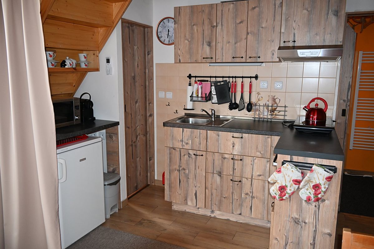 Prodej chaty 40 m², pozemek 113 m² – fotografie 5