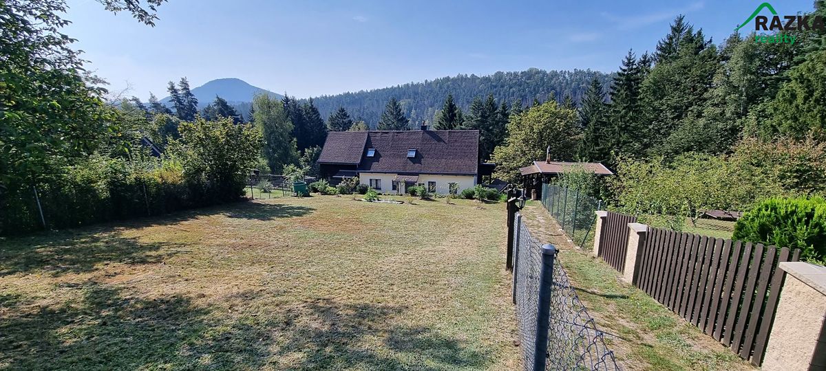 Prodej rodinného domu 400 m², pozemek 3222 m² – fotografie 4
