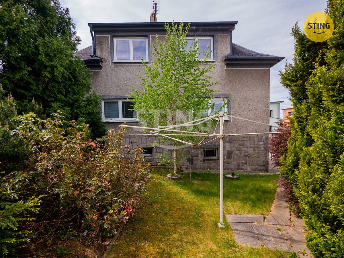 Prodej rodinného domu 150 m², pozemek 444 m² – fotografie 2