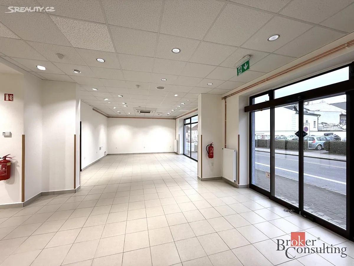 Pronájem obchodního prostoru 200 m² – pohled 3