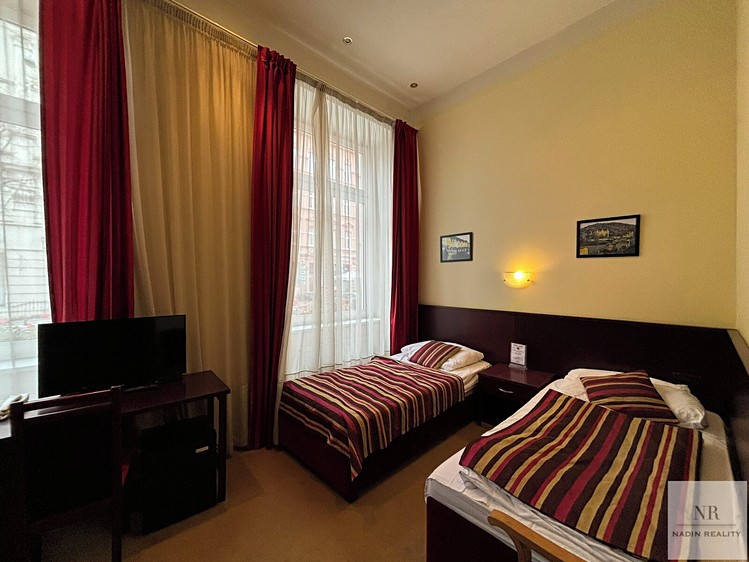 Комерційне приміщення на продаж, 2 600 м² (13 з 23)