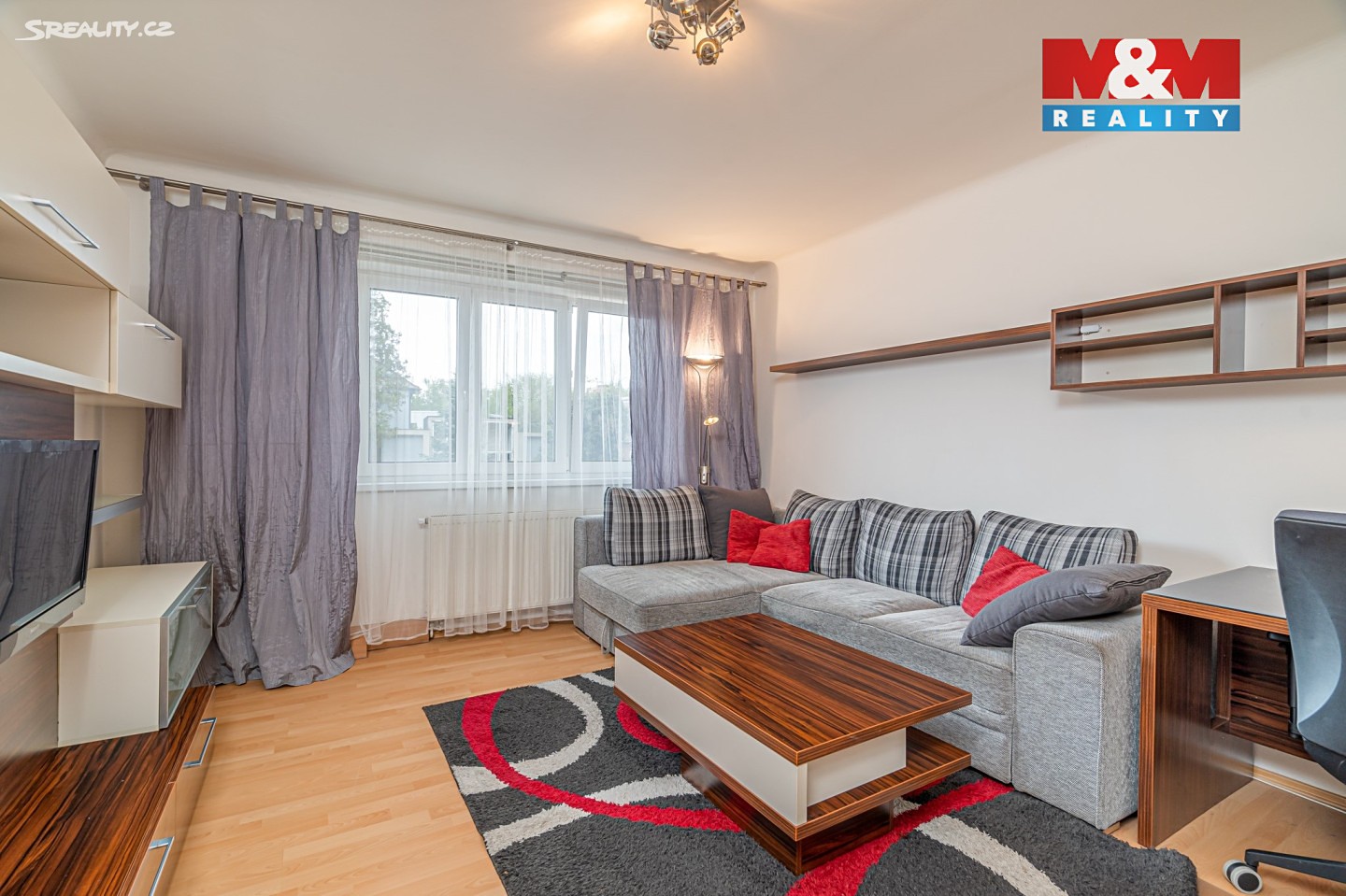 Pronájem bytu 2+1 49 m² – pohled 2