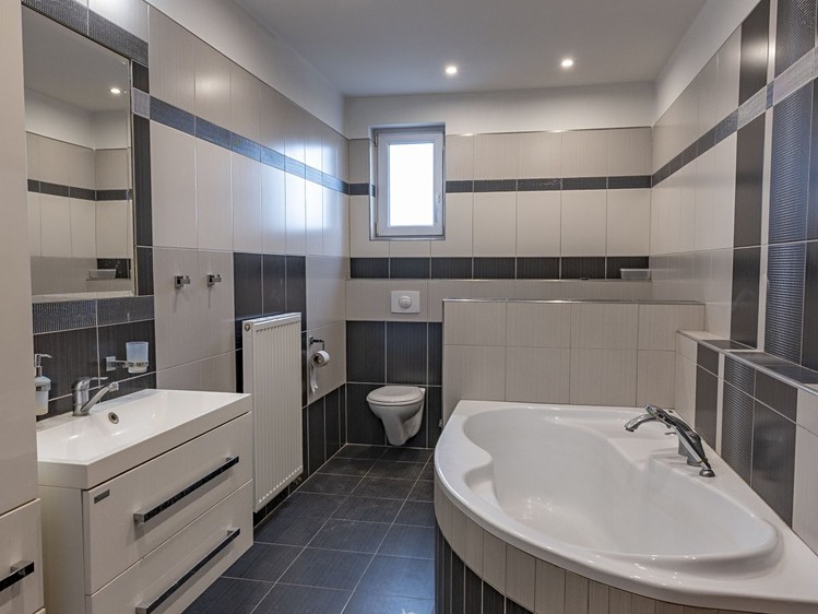 Prodej komerčního prostoru, 1 580 m² (26 z 45)