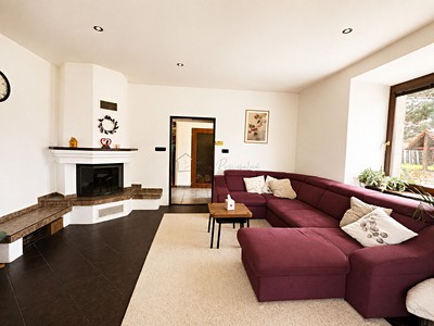 Prodej  rodinného domu 158 m², pozemek 5 585 m² — photo 2