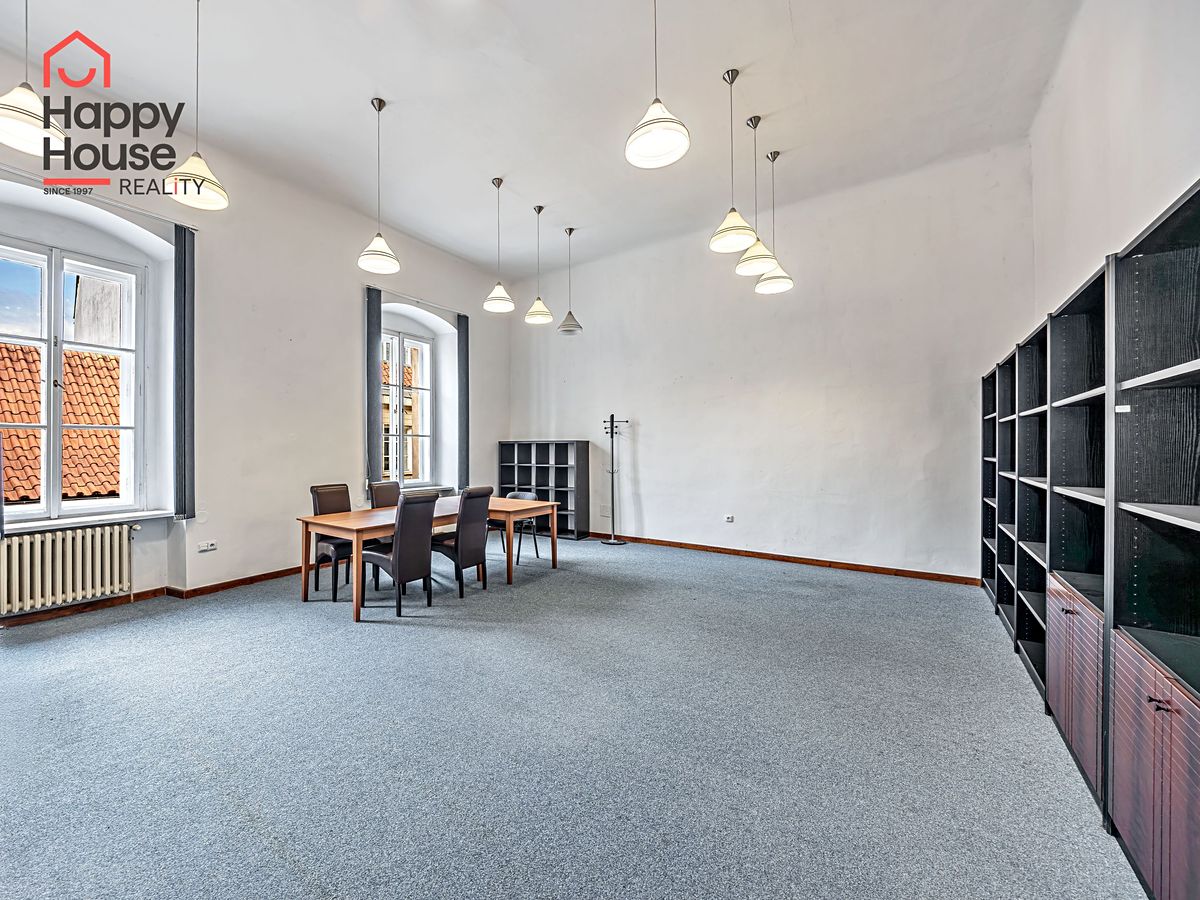 Pronájem kanceláře 45 m², Praha – fotka 1 z 3
