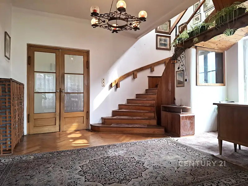 Prodej rodinného domu 317 m², pozemek 1460 m², Čáslav – náhled fotky 3