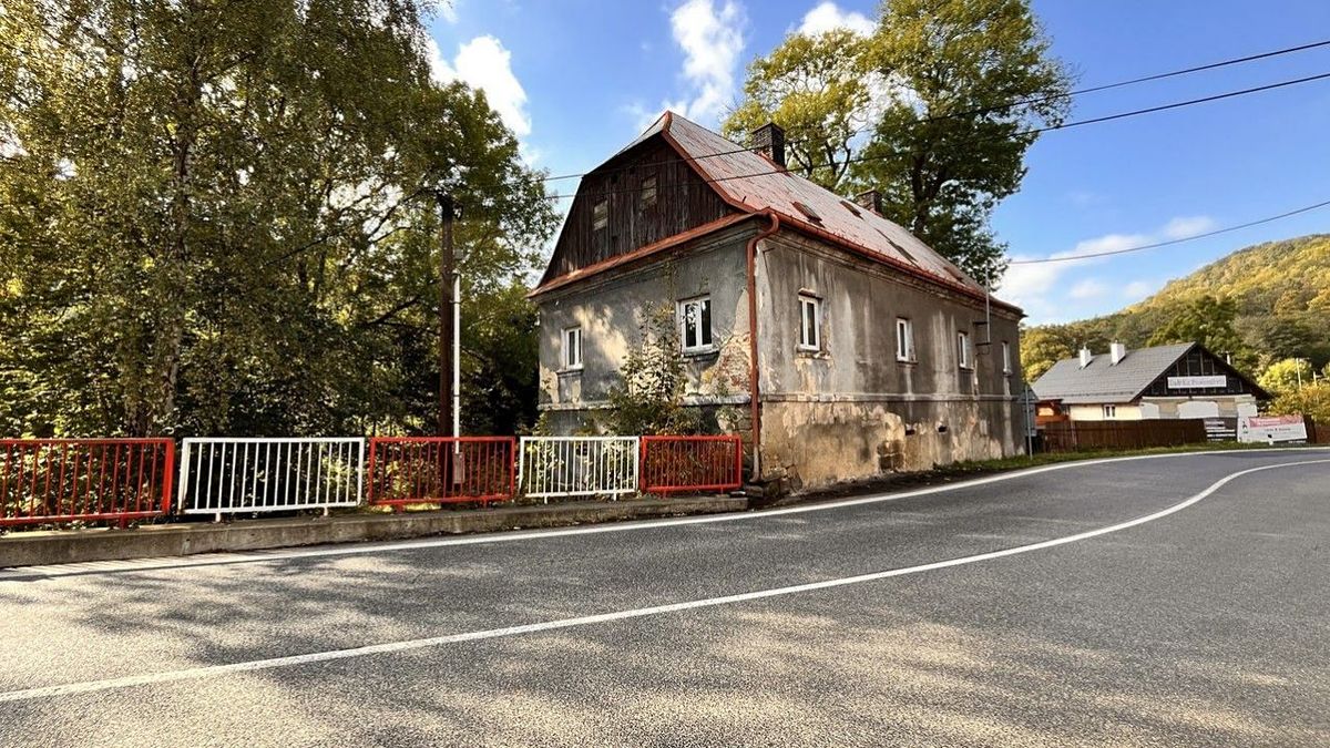 Prodej rodinného domu 200 m², pozemek 326 m²