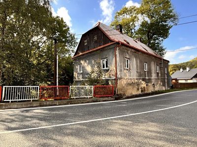 Prodej rodinného domu 200 m², pozemek 326 m²