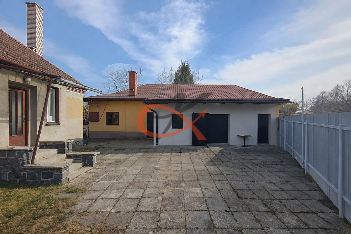 Prodej rodinného domu 343 m², pozemek 1082 m² – fotografie 5