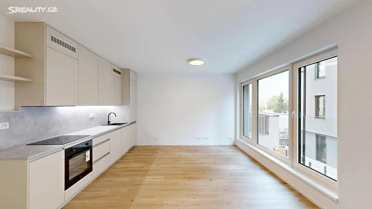 Pronájem bytu 1+kk 29 m² – pohled 2