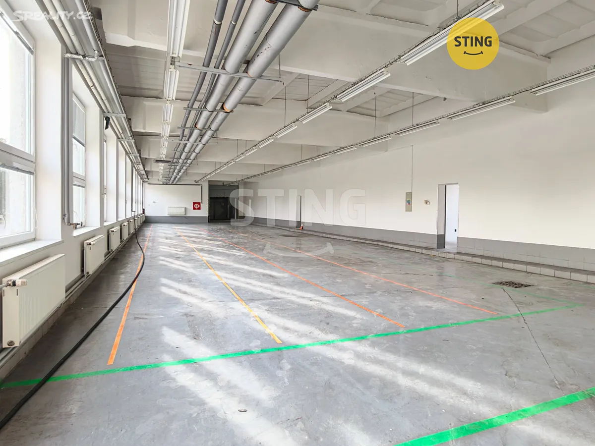 Pronájem skladového prostoru 600 m², Ostrava