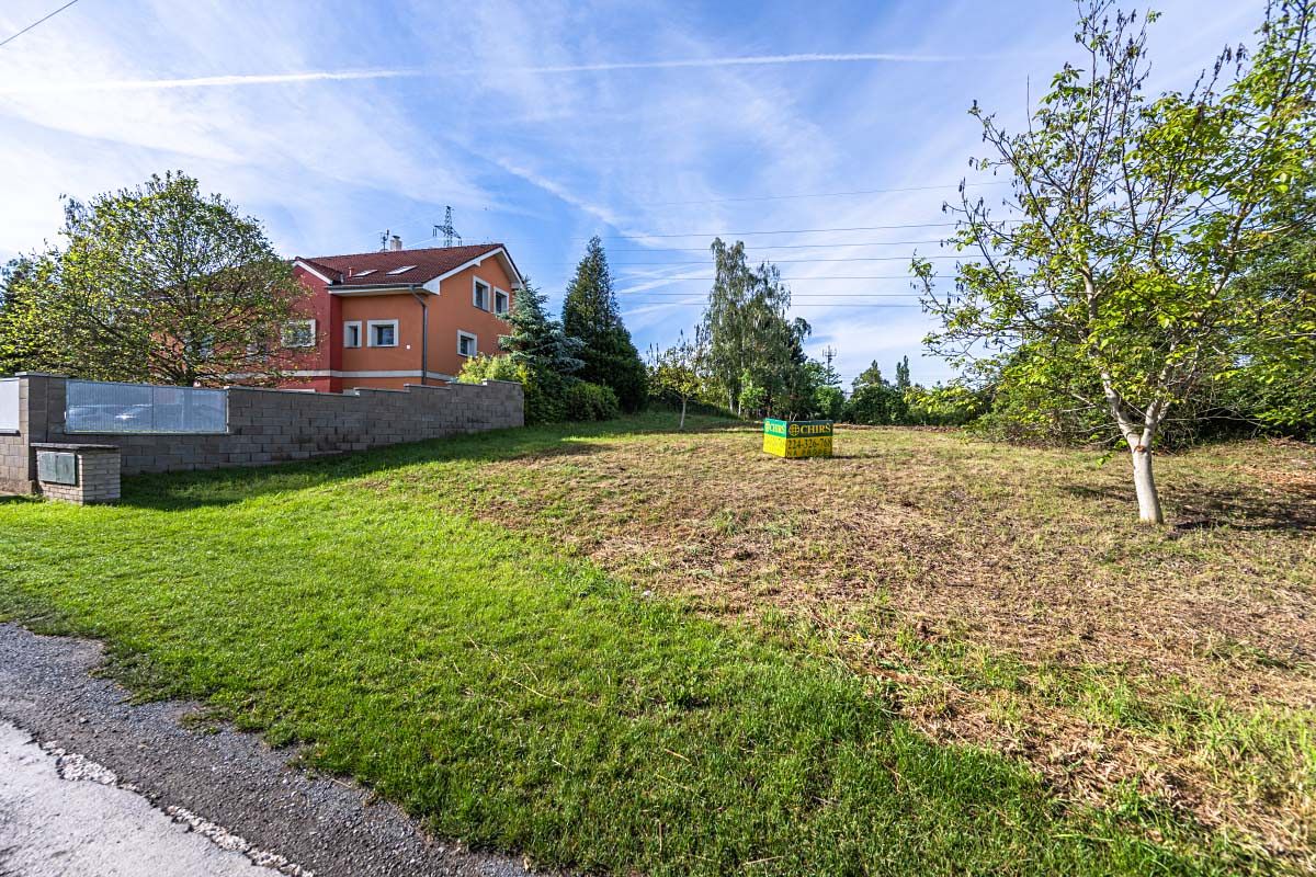 Prodej stavebního pozemku 887 m² – fotografie 4