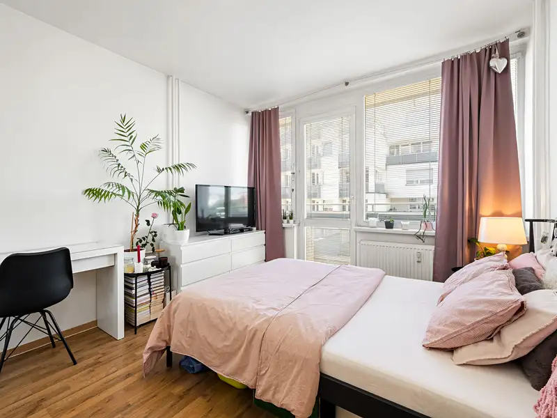 Prodej bytu 1+kk 25 m², Praha – náhled fotky 2