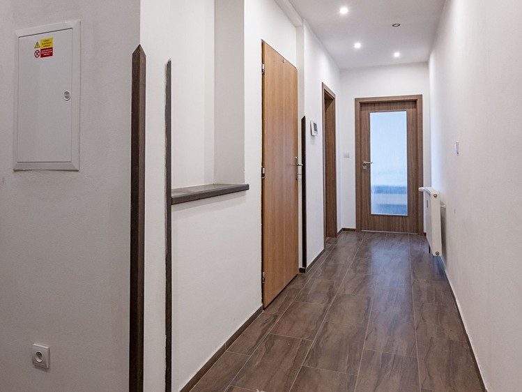 Prodej komerčního prostoru, 1 580 m² (23 z 45)
