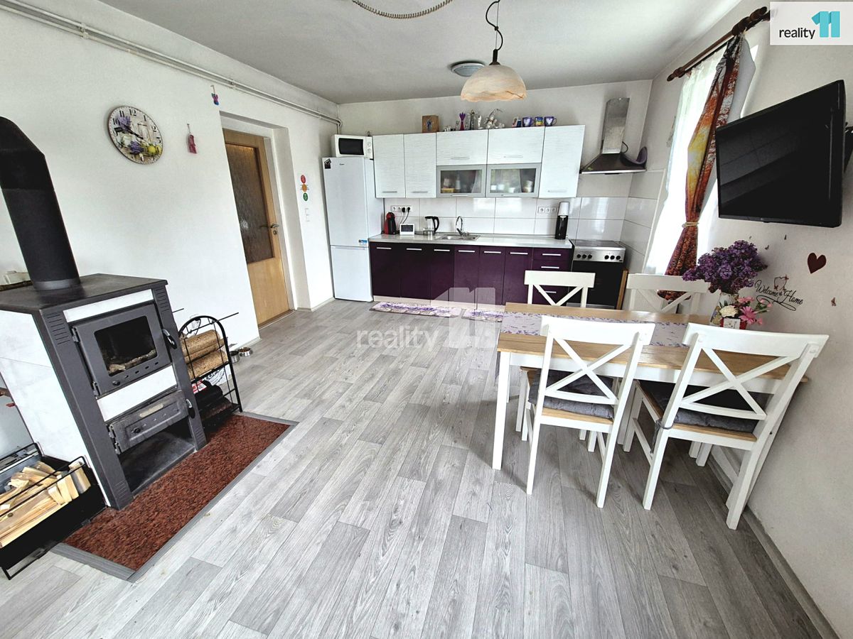 Prodej rodinného domu 97 m², pozemek 549 m² – fotografie 4