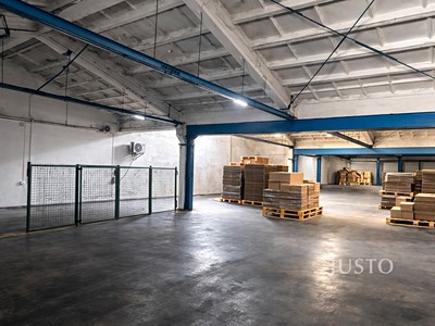 Pronájem skladového prostoru 300 m²