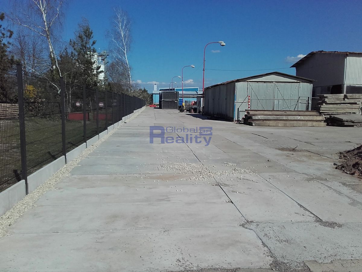 Pronájem komerčního pozemku 1500 m² – fotografie 4