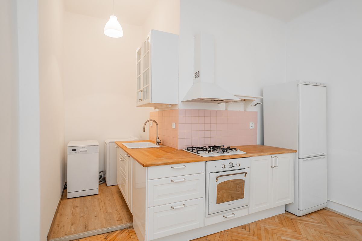 Pronájem bytu 2+kk 45 m² (Jednopodlažní)