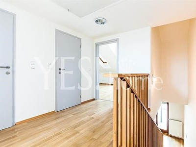 Pronájem kanceláře 147 m² — photo 5