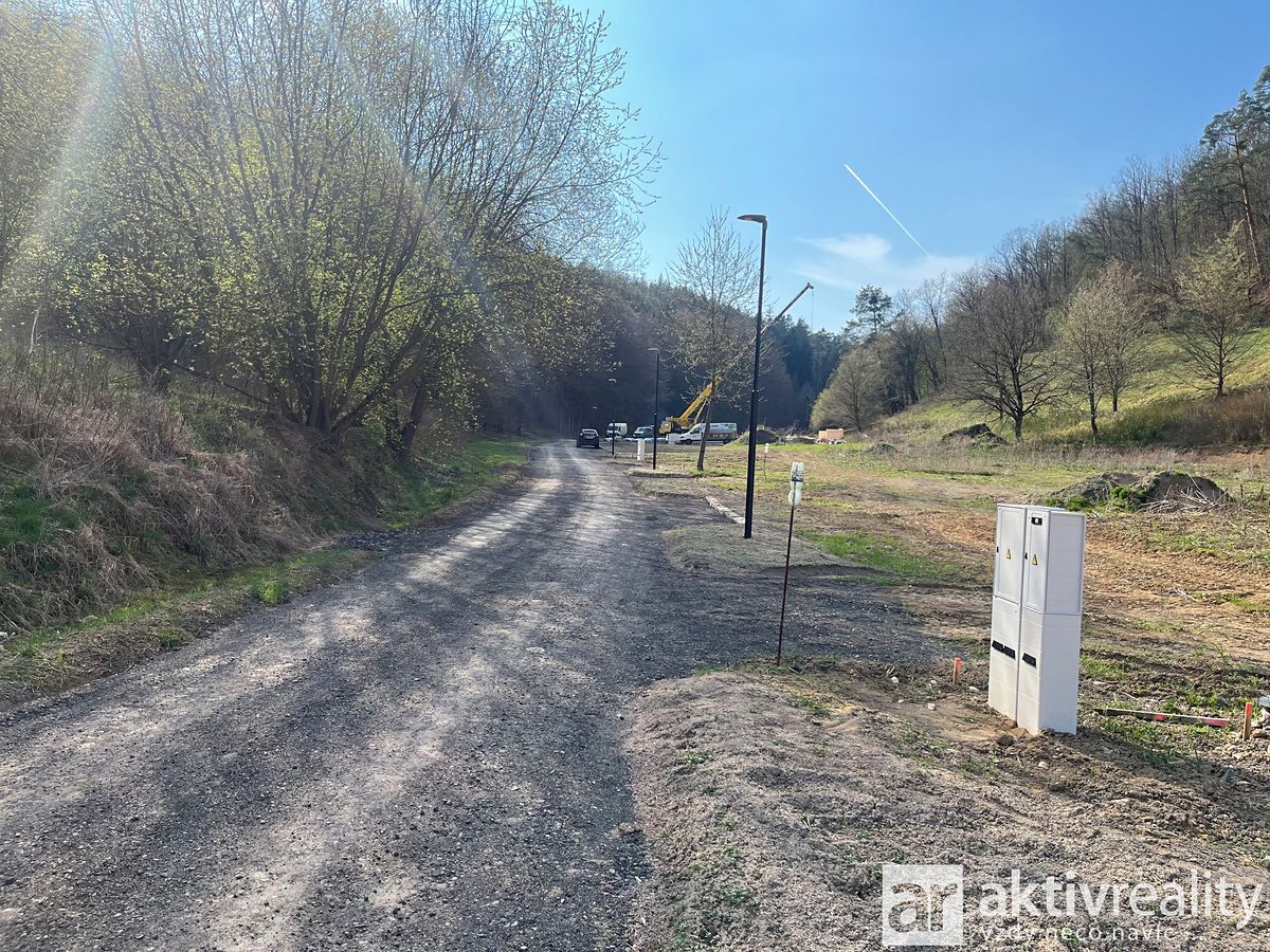 Prodej stavebního pozemku 1580 m², Medonosy – fotka 1 z 3