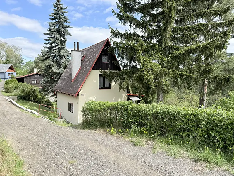 Prodej chaty 95 m², pozemek 618 m², Bělá pod Bezdězem – náhled fotky 2