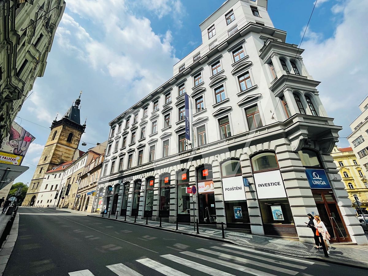 Pronájem kanceláře 218 m² – fotografie 2