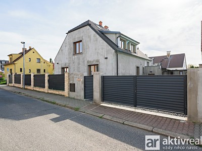Pronájem bytu 1+kk 64 m²