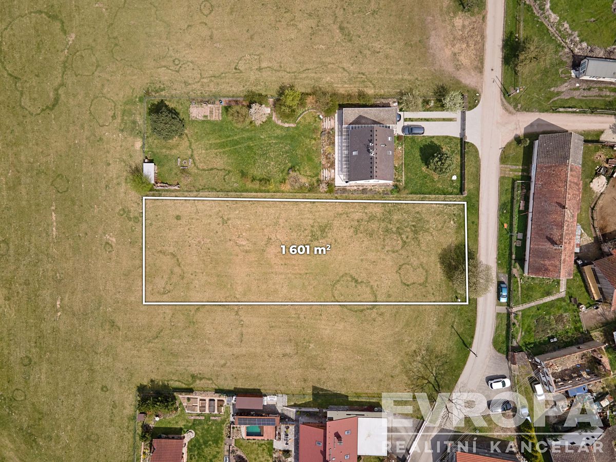 Prodej stavebního pozemku 1601 m²