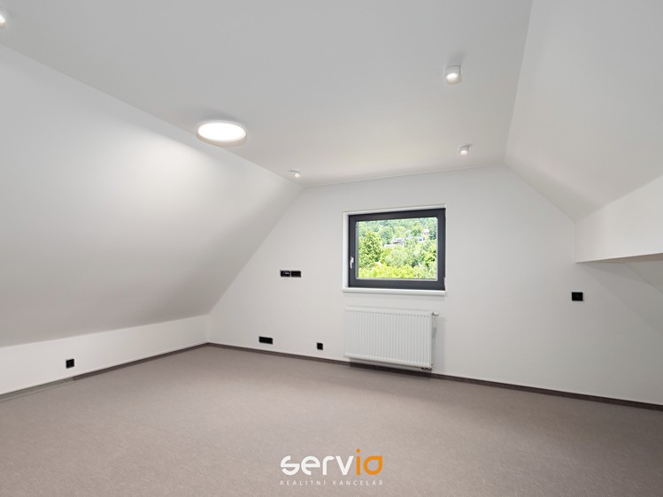 Gewerbefläche zum Kauf, 102 m² (2 von 30)