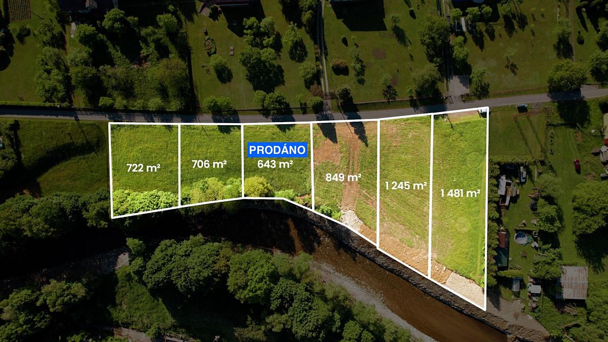 Prodej stavebního pozemku 706 m² – fotografie 3