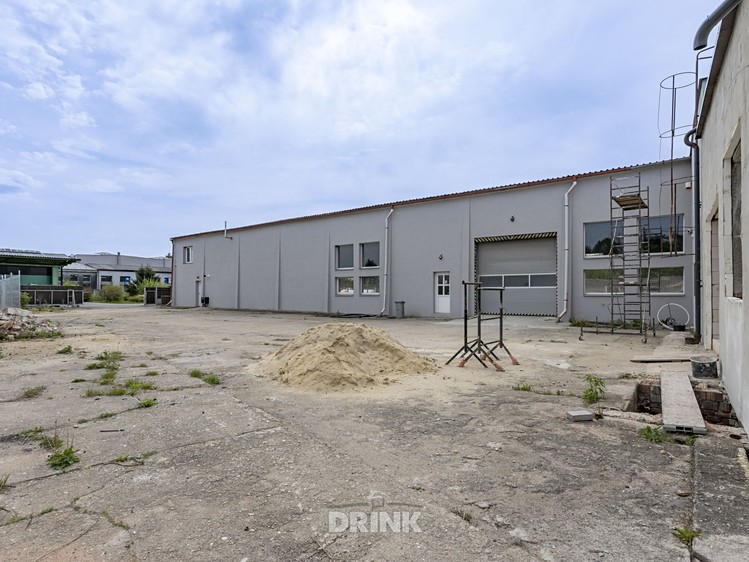 Prodej komerčního prostoru, 1 580 m² (27 z 45)