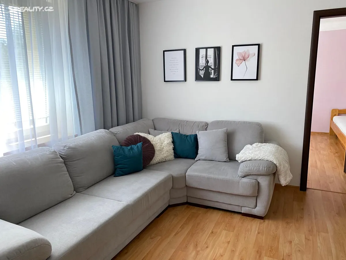 Prodej bytu 3+kk 72 m² – pohled 4