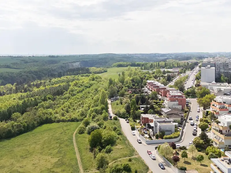 Prodej bytu 4+kk 180 m², Praha – náhled fotky 3