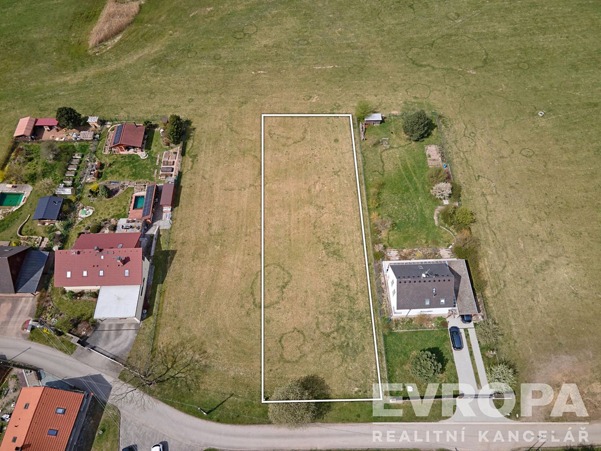 Prodej stavebního pozemku 1601 m² – fotografie 2