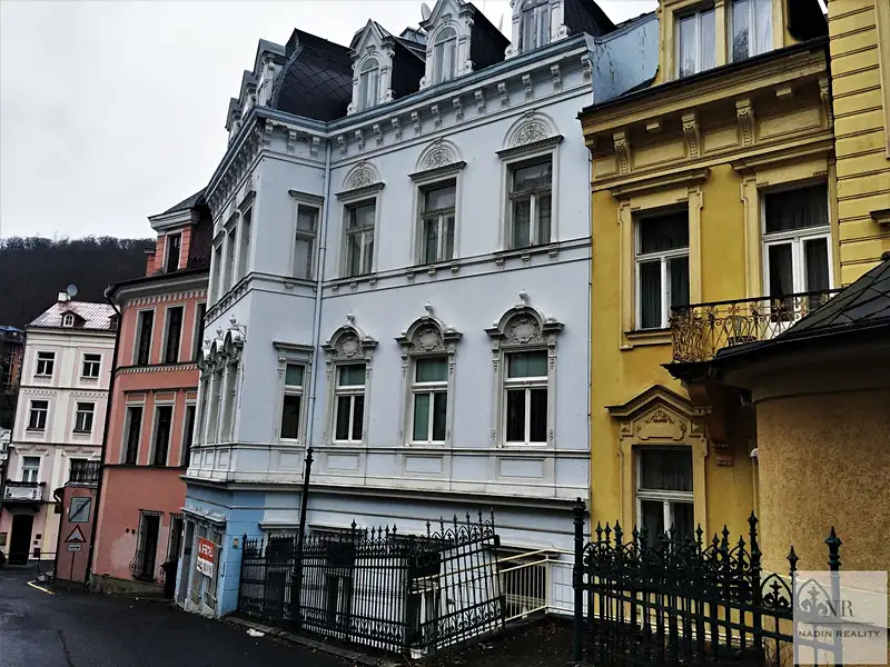 Pronájem bytu 3+kk 72 m², Karlovy Vary – náhled fotky 1