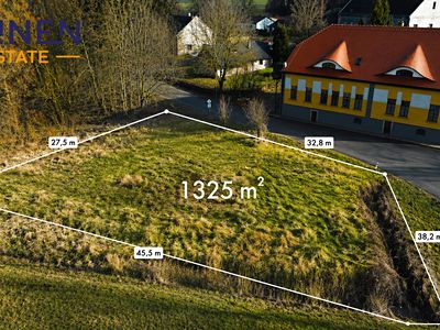 Prodej stavebního pozemku 1472 m²