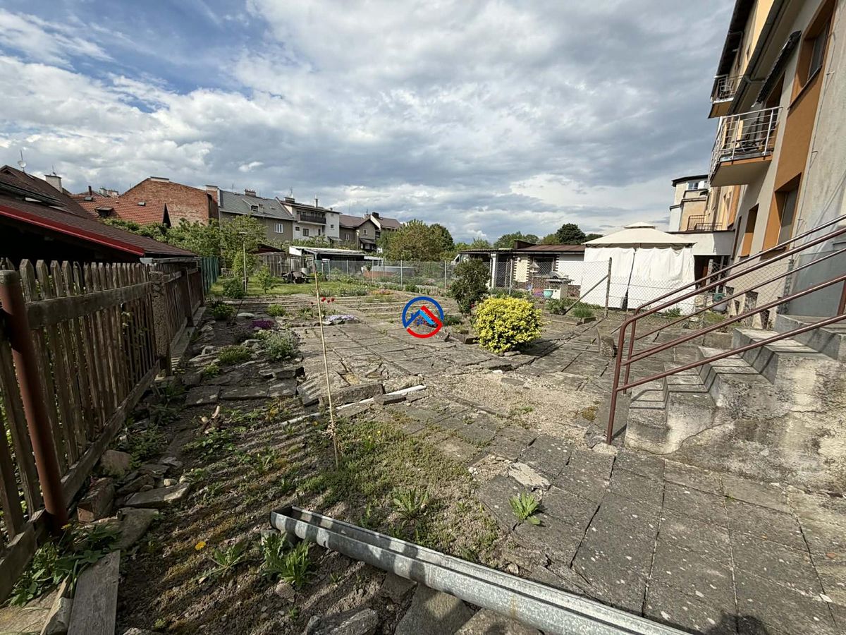 Prodej vícegeneračního domu 200 m², pozemek 396 m² – fotografie 3