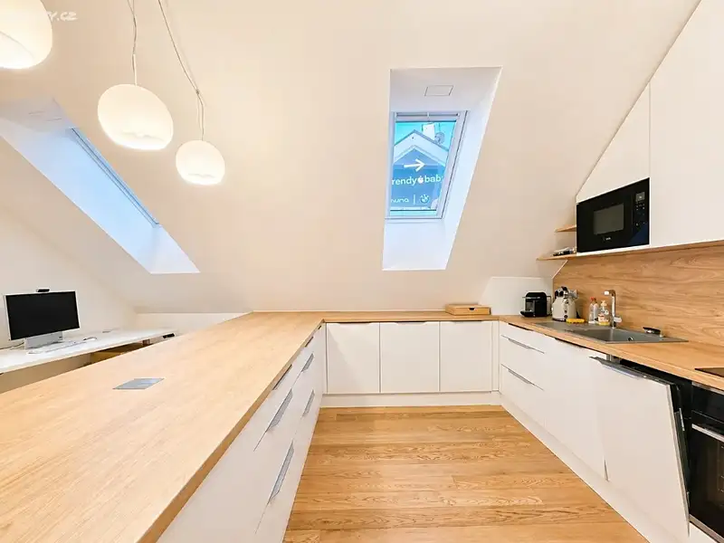 Prodej bytu 3+kk 100 m², Praha – náhled fotky 2